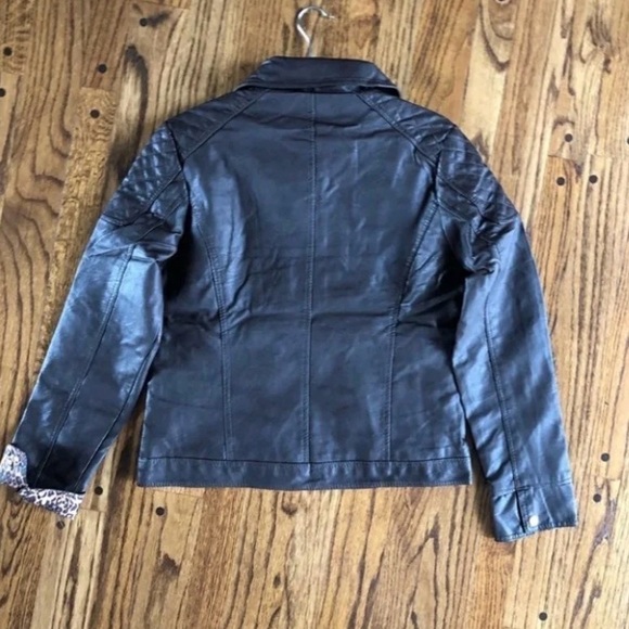 Jacket - Picture 5 of 5